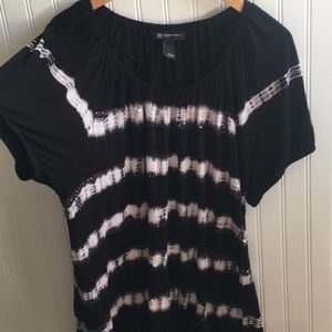 INC soft short sleeve flowy tee.